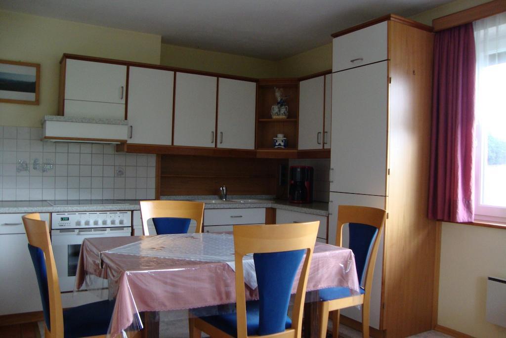 Maria Aichholzer Apartment Sankt Jakob im Rosental Phòng bức ảnh